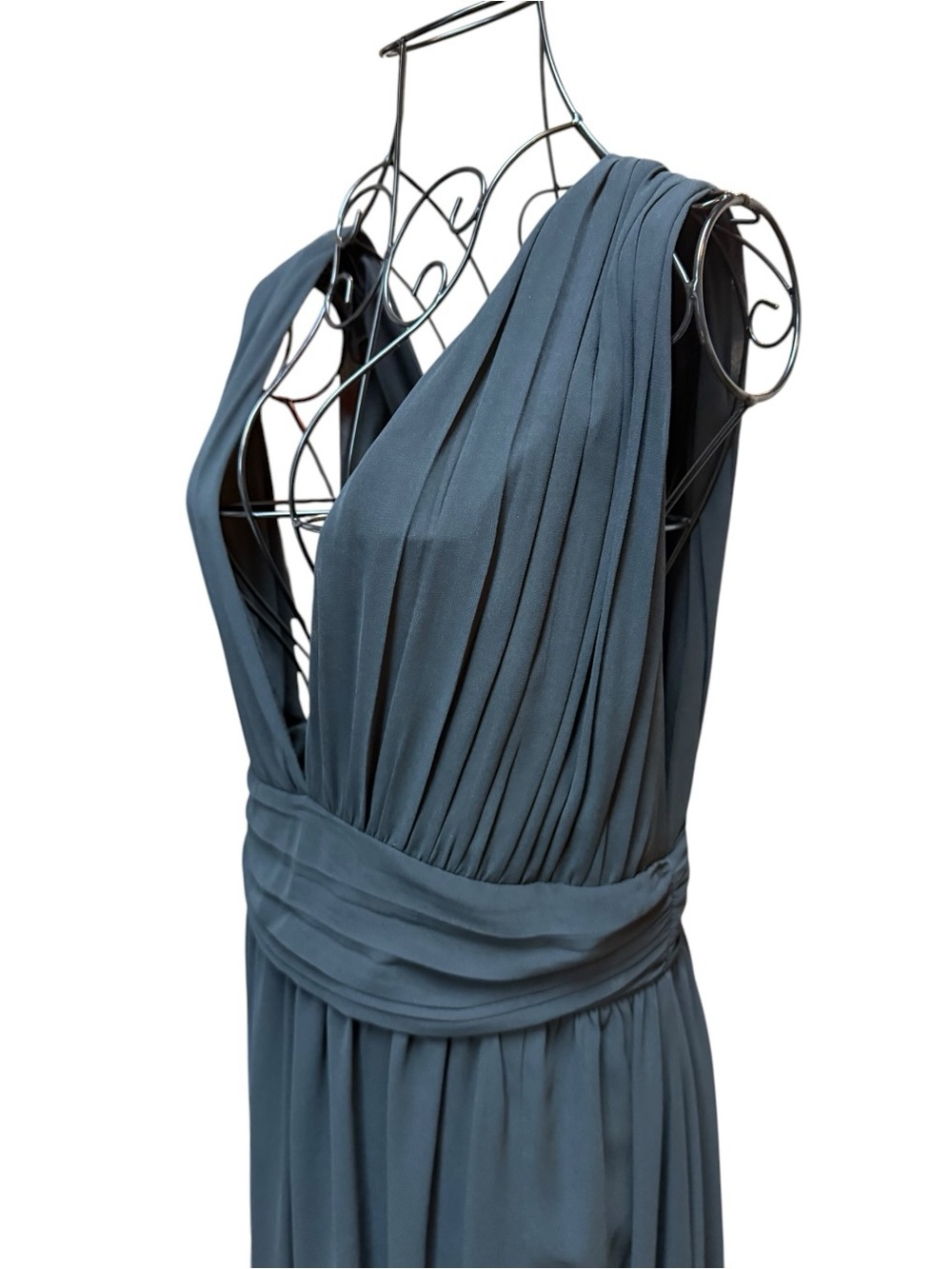 Lulu’s Deep V-Neck Plunge Black Cocktail Maxi Dress with Pleated Waist - Picture 5 of 8